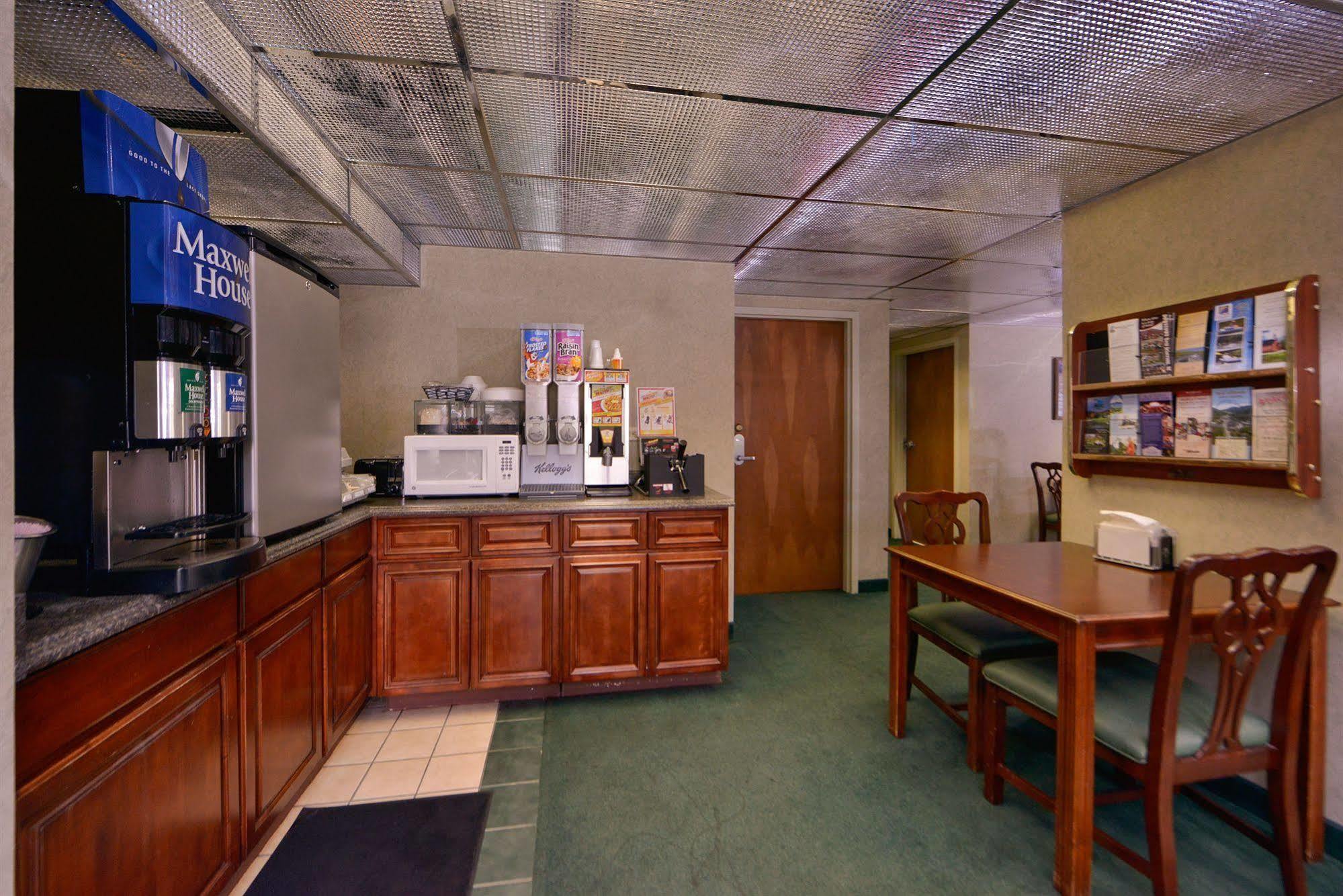 Nations Inn - West Jefferson Kültér fotó