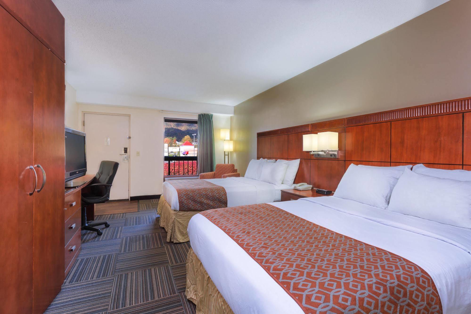 Nations Inn - West Jefferson Kültér fotó
