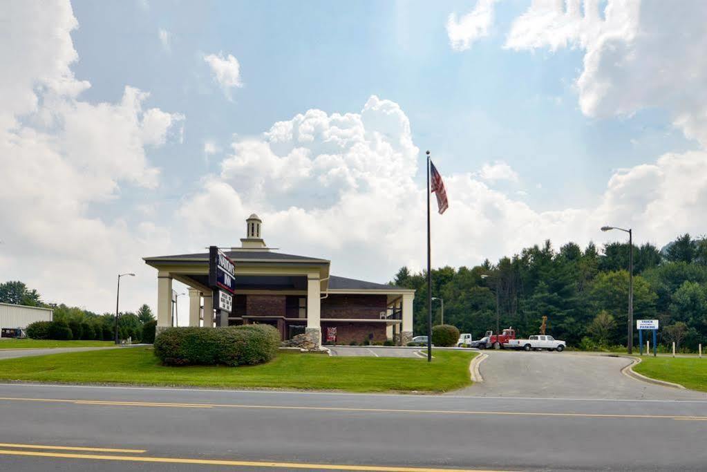 Nations Inn - West Jefferson Kültér fotó